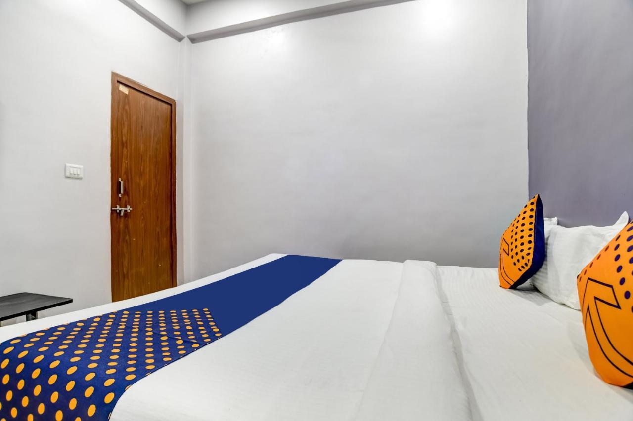 Spot On 76764 Hotel Lux Indore Exterior foto