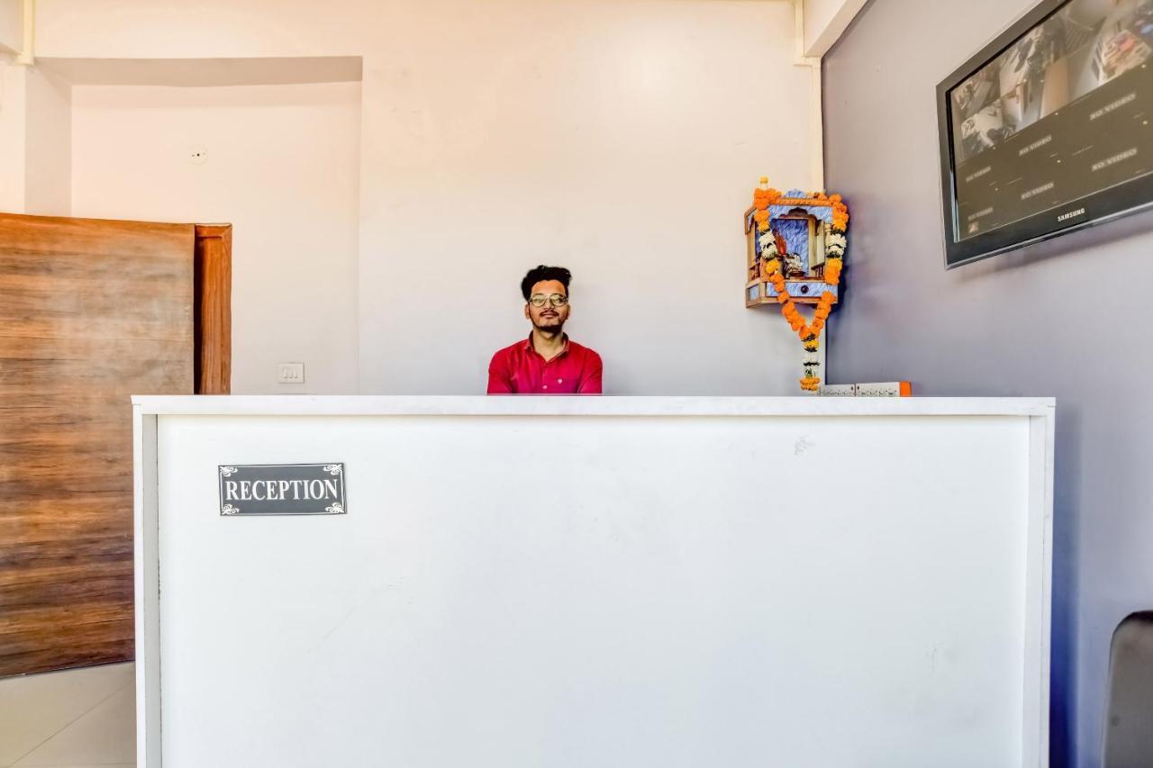 Spot On 76764 Hotel Lux Indore Exterior foto