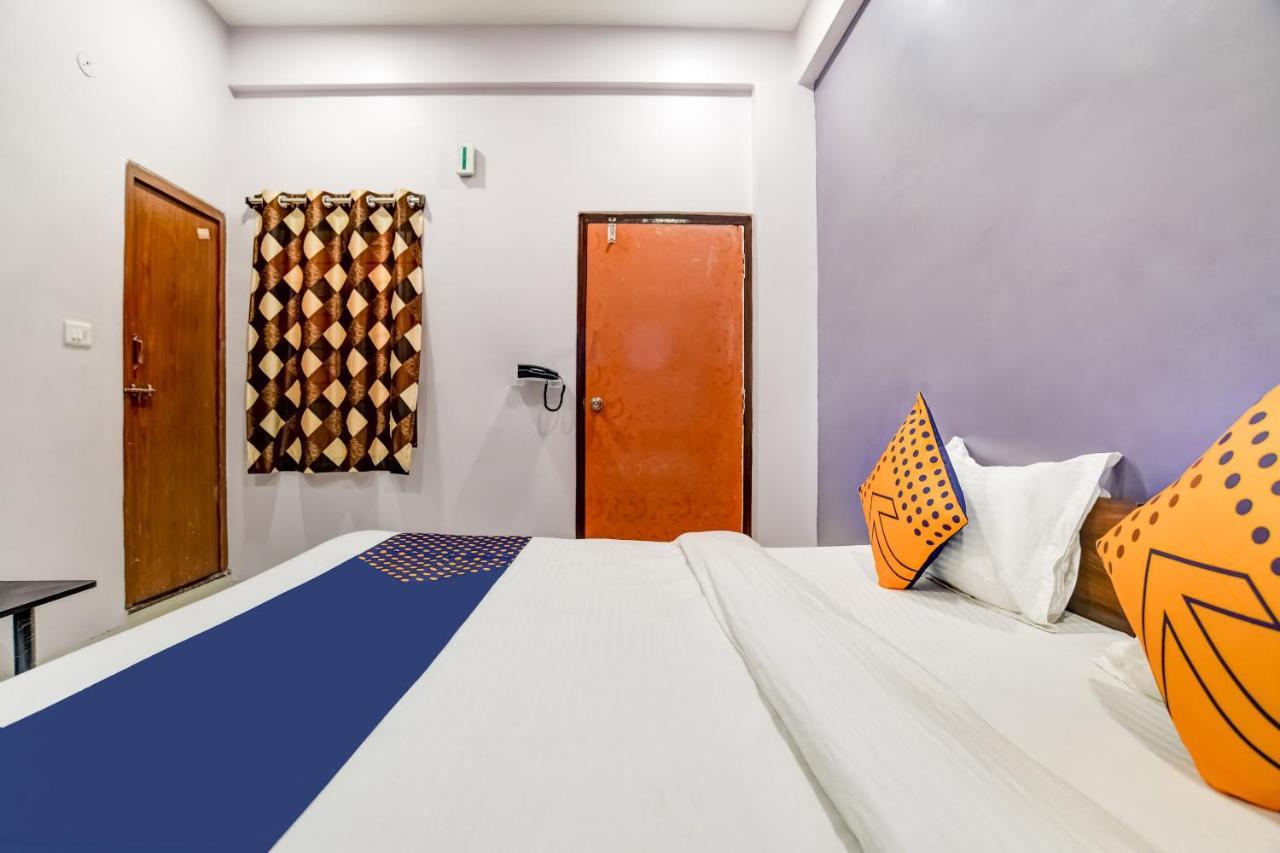 Spot On 76764 Hotel Lux Indore Exterior foto