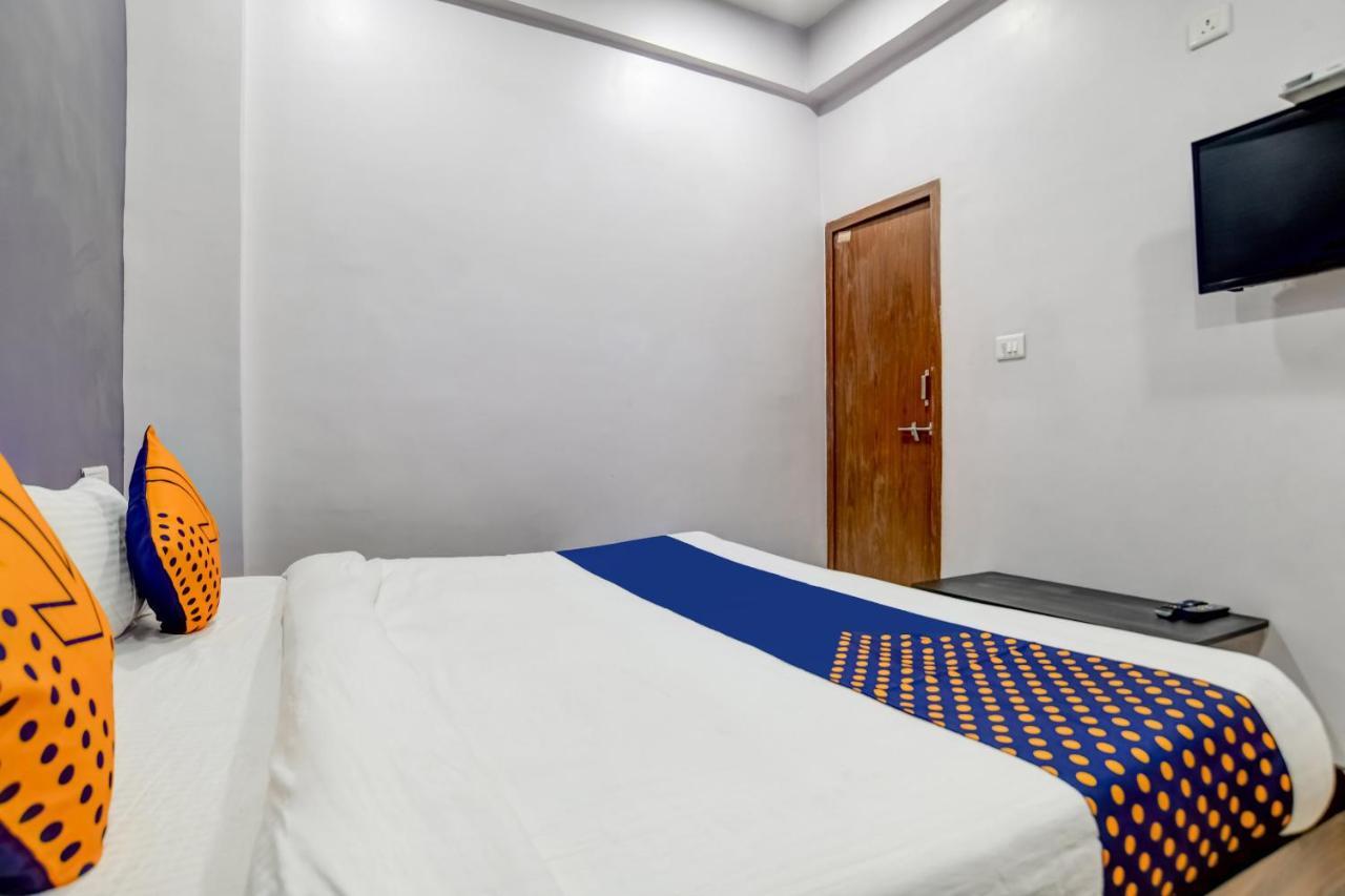 Spot On 76764 Hotel Lux Indore Exterior foto