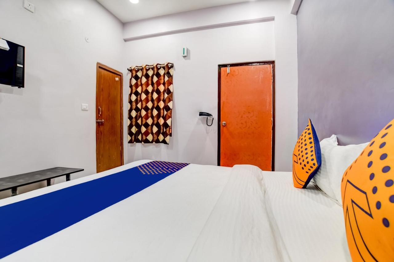 Spot On 76764 Hotel Lux Indore Exterior foto